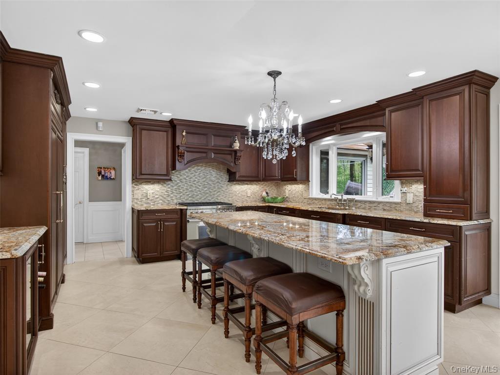 Chef’s kitchen with a large center island